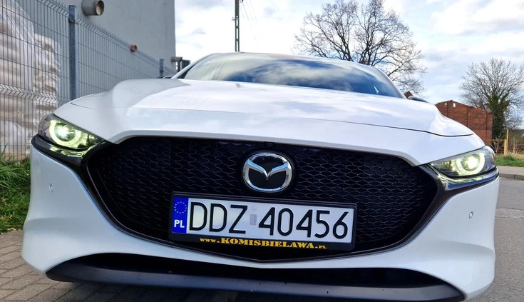 Mazda 3 cena 85400 przebieg: 41000, rok produkcji 2019 z Bielawa małe 326